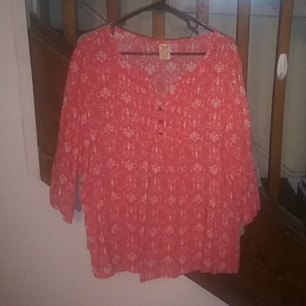 Pink flower top